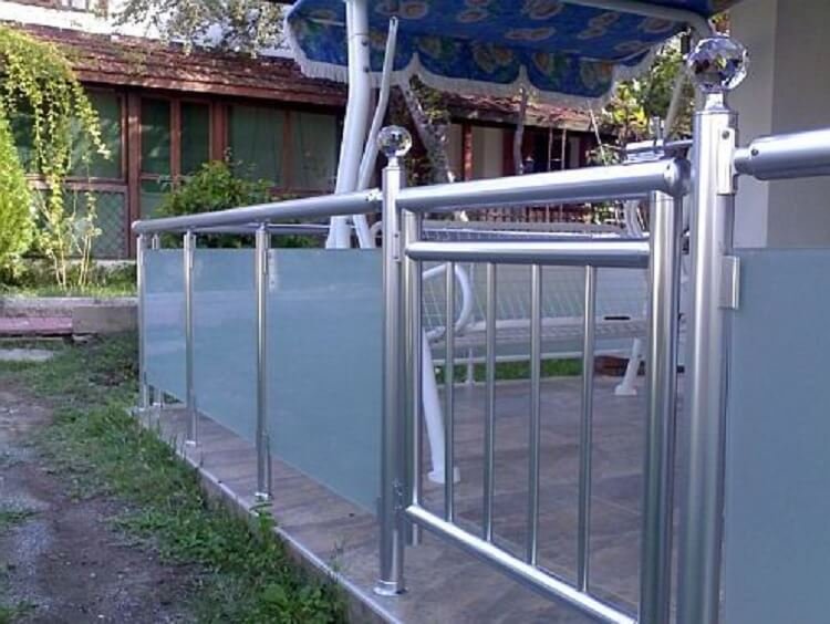 Antalya'da alüminyum korkuluk